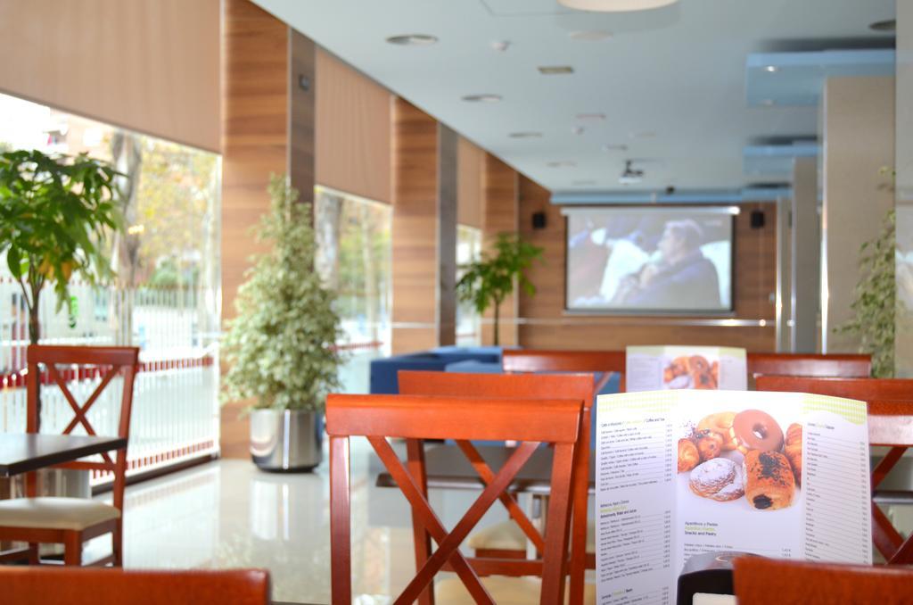 Hotel Reus Park Εξωτερικό φωτογραφία