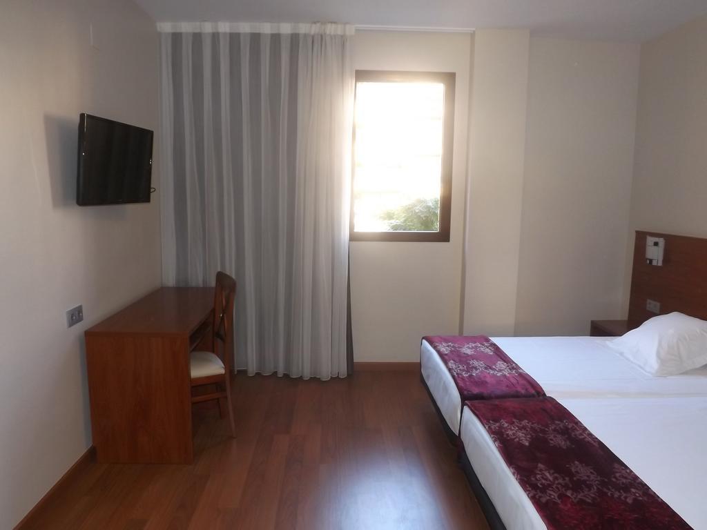 Hotel Reus Park Εξωτερικό φωτογραφία
