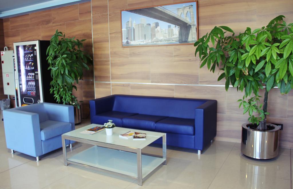Hotel Reus Park Εξωτερικό φωτογραφία