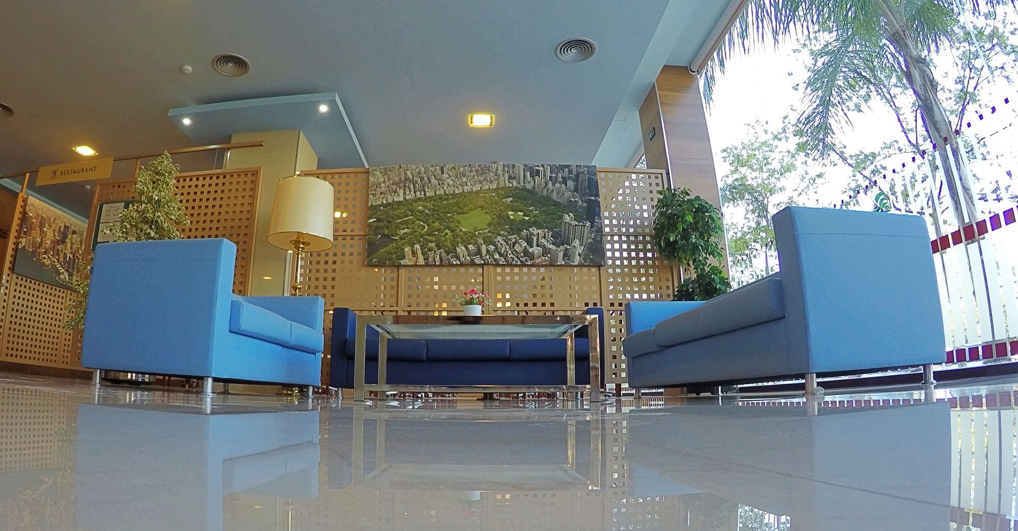 Hotel Reus Park Εξωτερικό φωτογραφία
