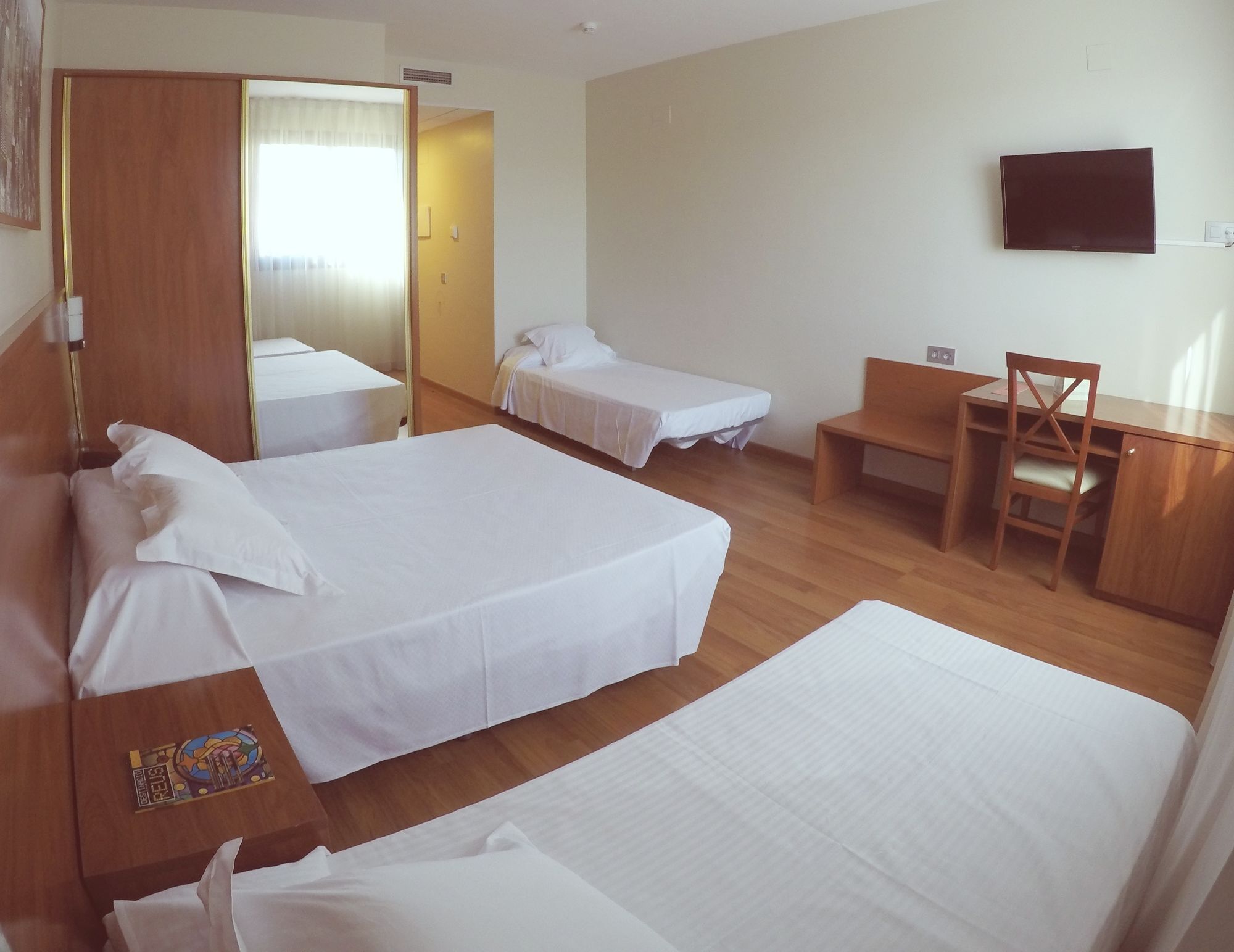 Hotel Reus Park Εξωτερικό φωτογραφία