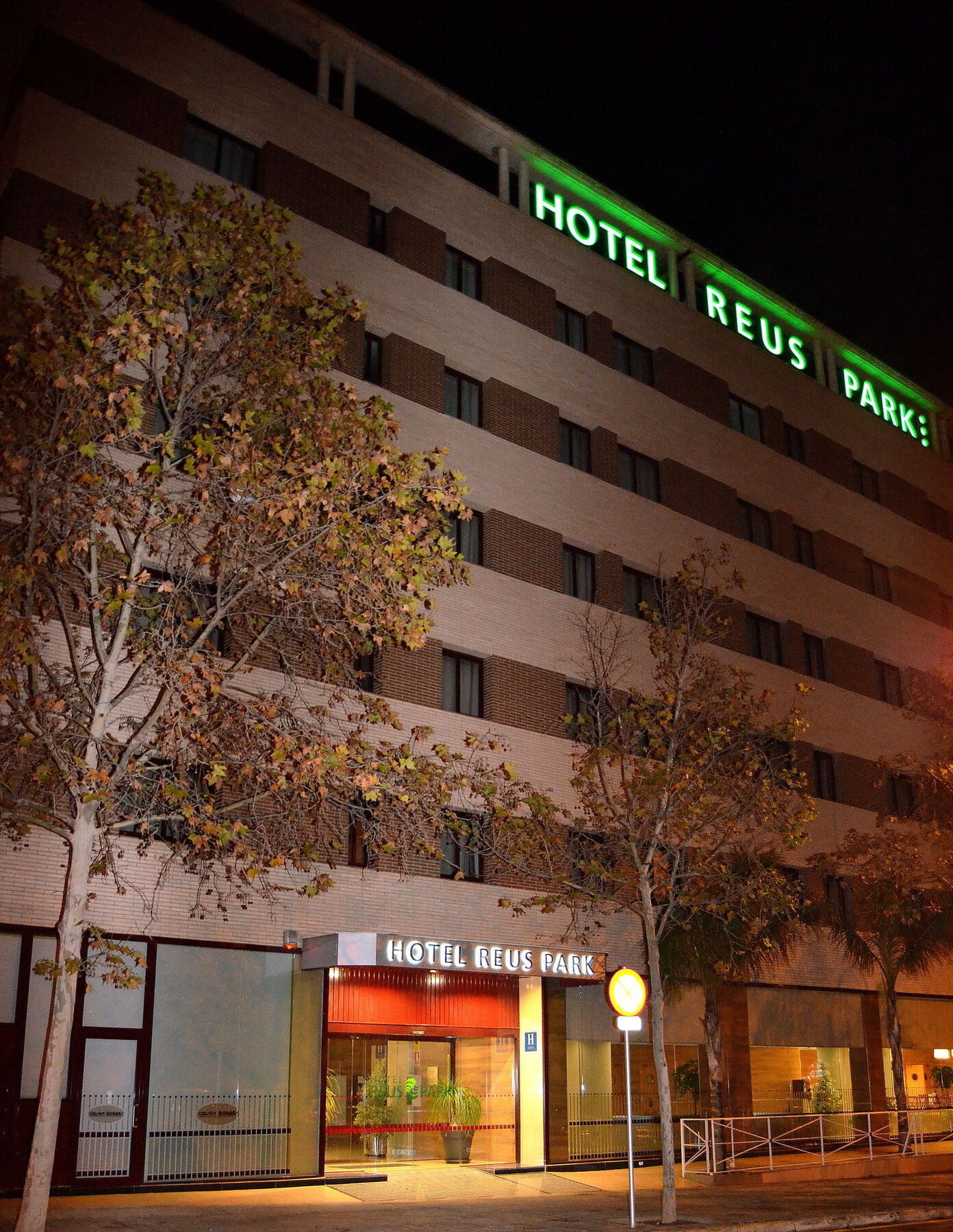 Hotel Reus Park Εξωτερικό φωτογραφία