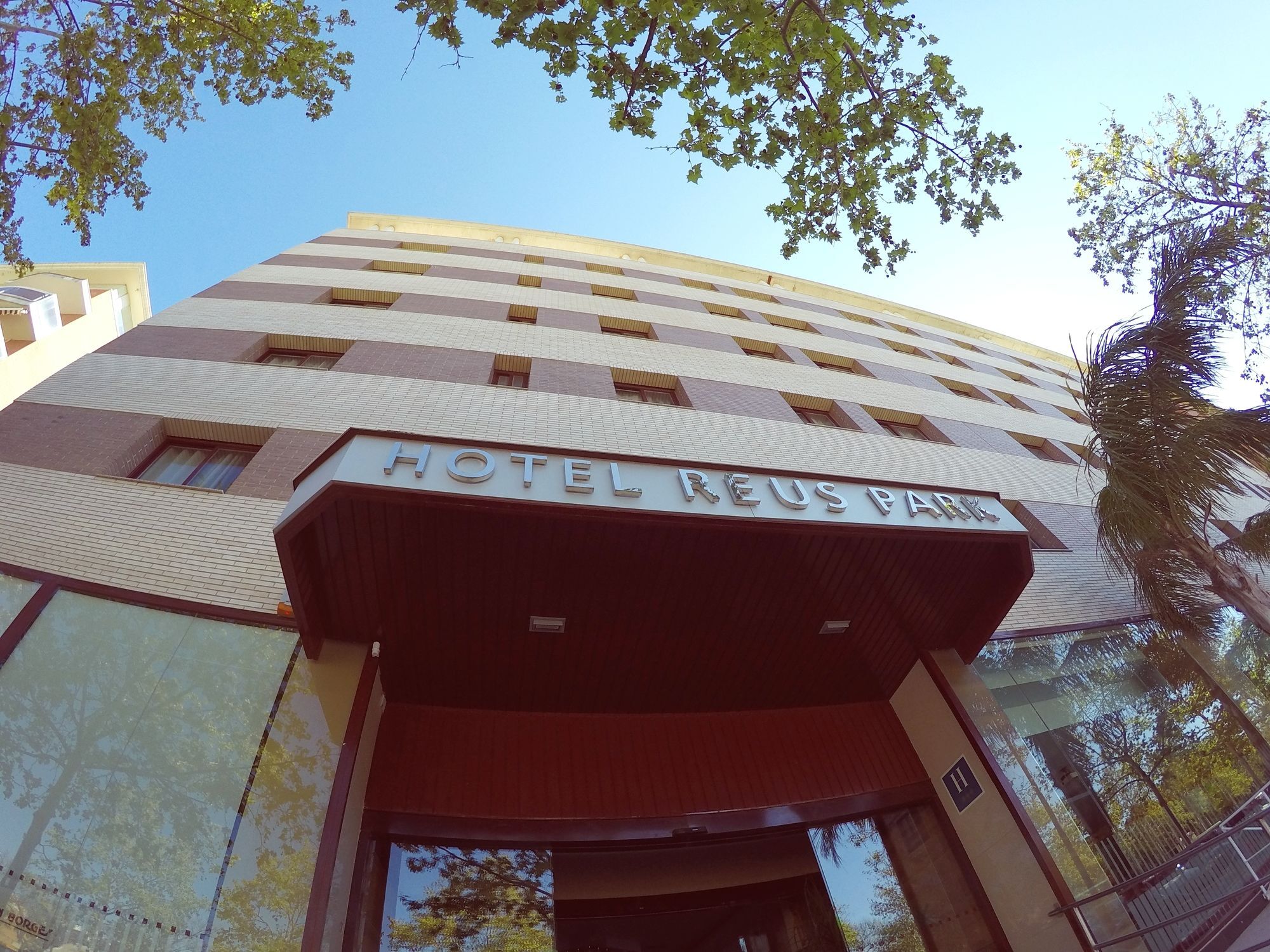 Hotel Reus Park Εξωτερικό φωτογραφία